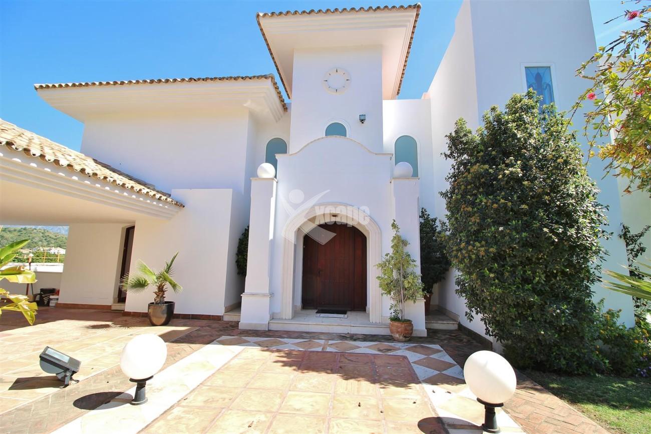 Villa for sale Benahavis Spain (44) (Large)