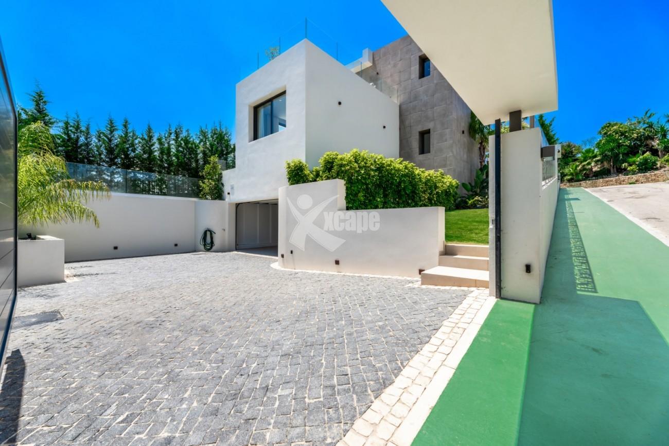New Modern Luxury Villa Nueva Andalucia (3)