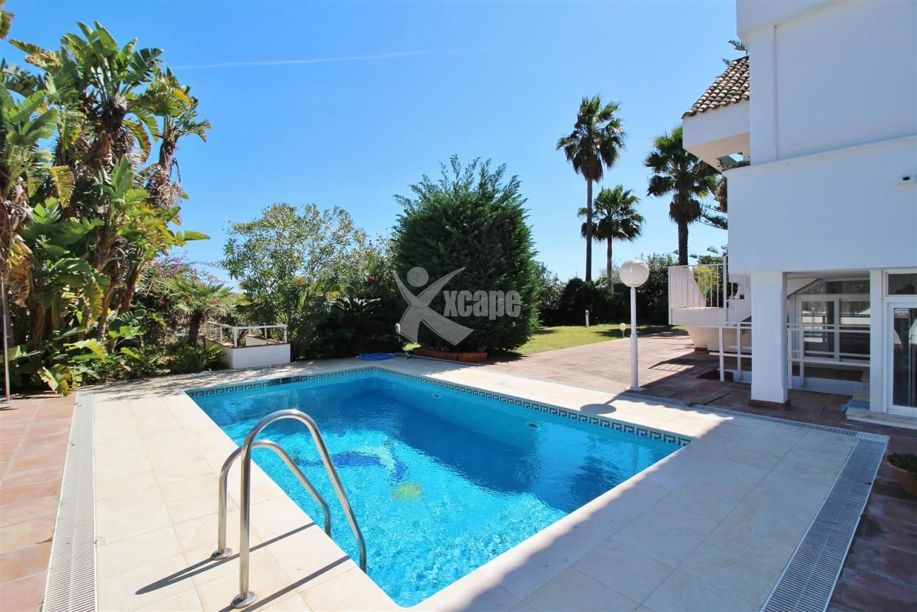 Villa for sale Benahavis Spain (38) (Large)