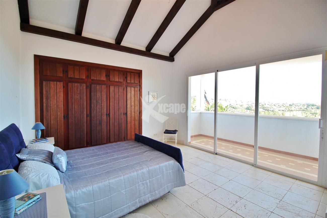 Villa for sale Benahavis Spain (17) (Large)