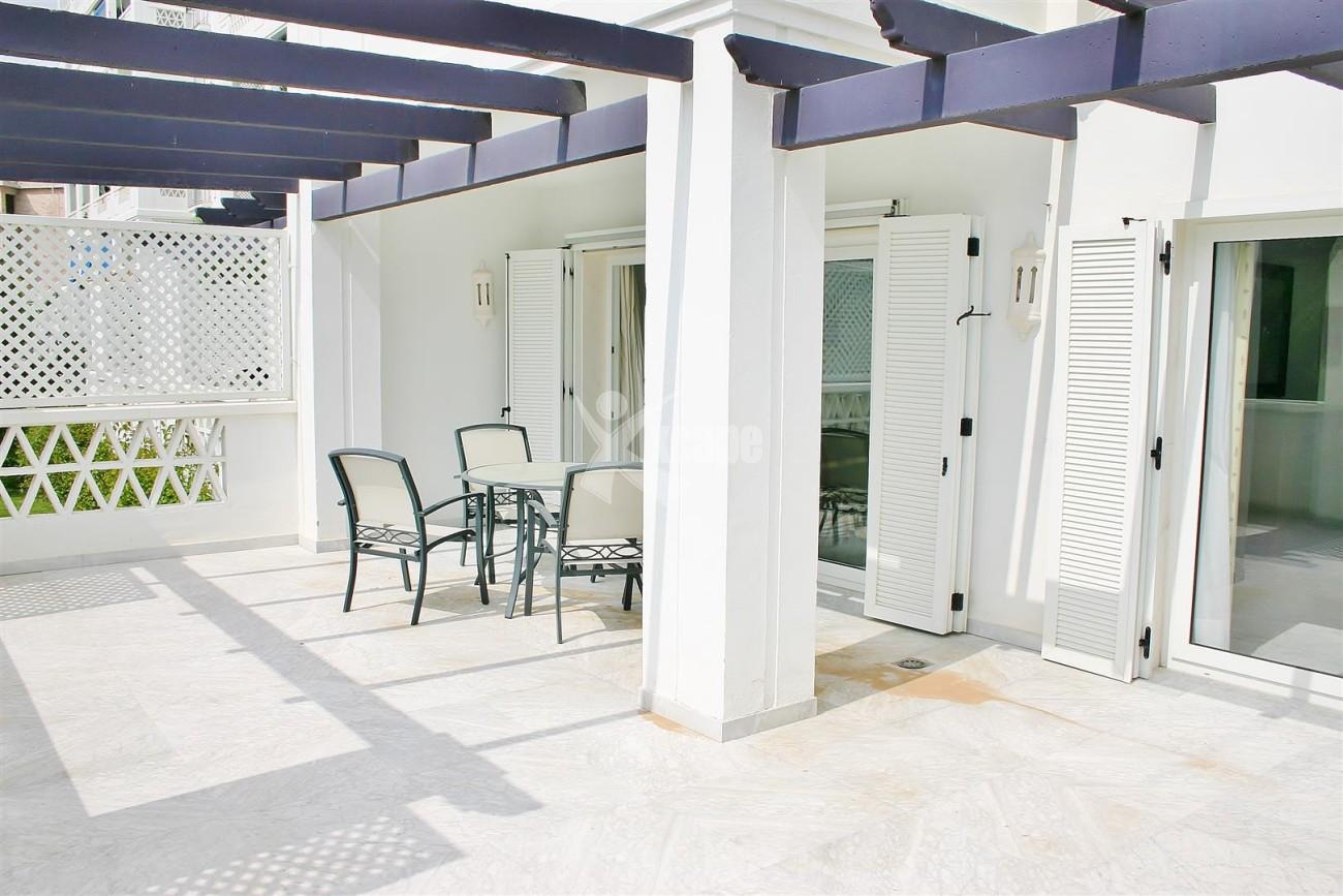 A2851 Luxury Apartment Fronline Beach Puerto Banus (3) (Large)