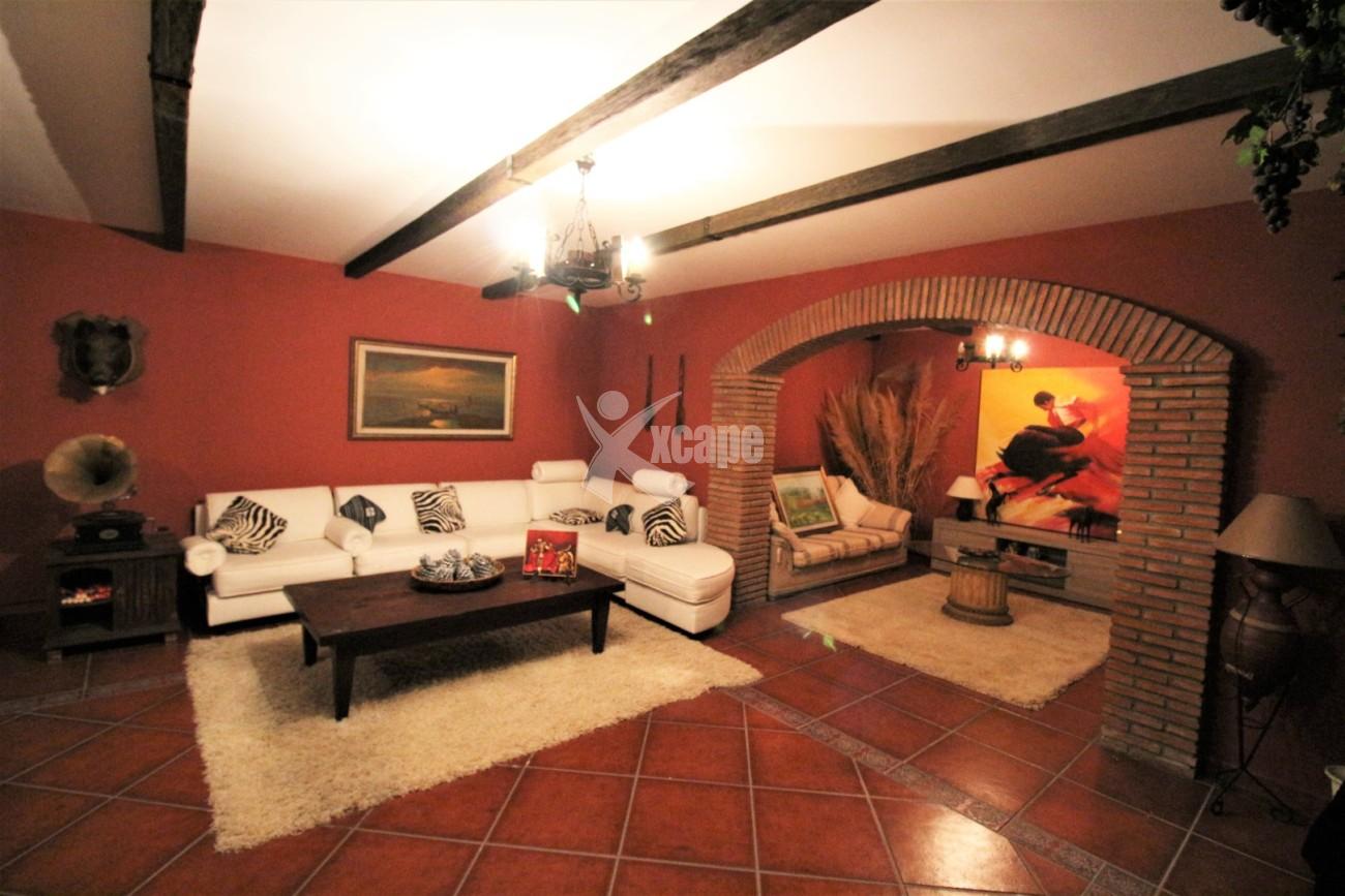 Luxury Villa for sale Benahavis (24)