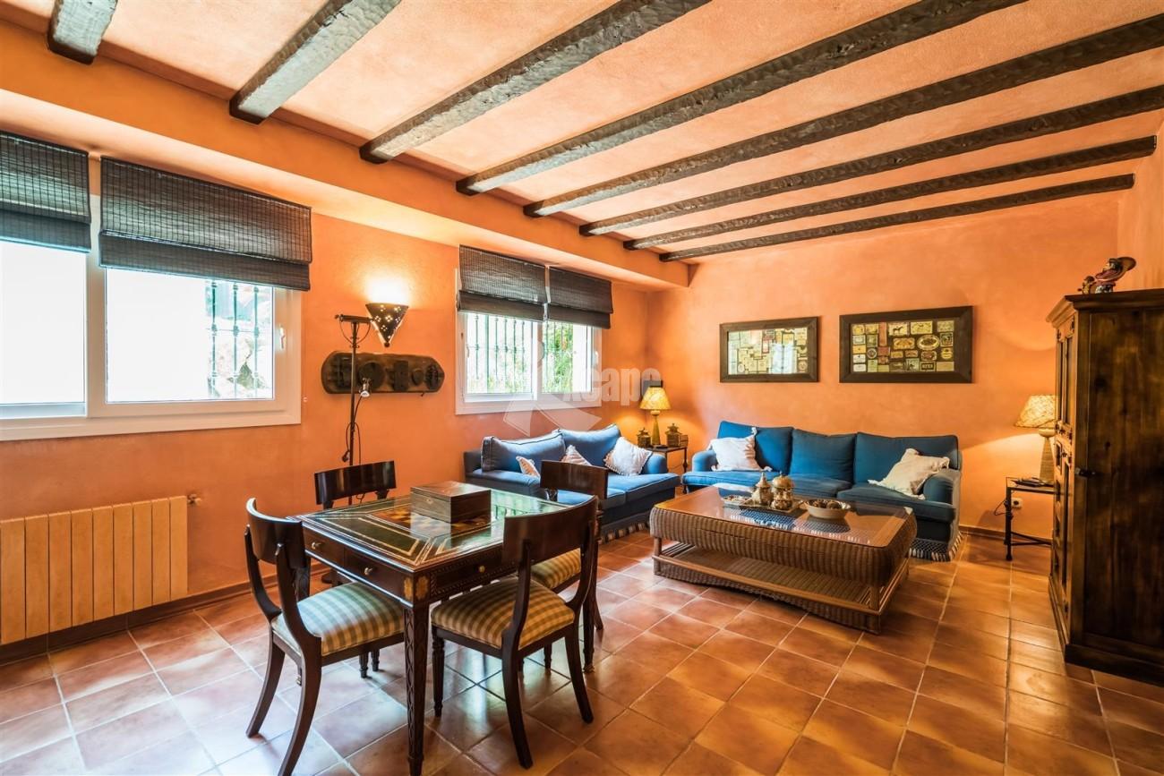Villa for sale Marbella West Spain (17) (Large)
