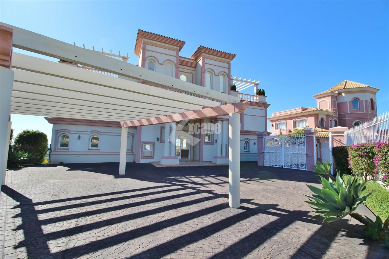 Luxury Villa for sale Benahavis Spain (4) (Large)