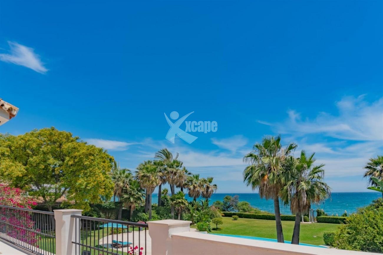 Beachfront Villa for sale Marbella Spain (7) (Large)