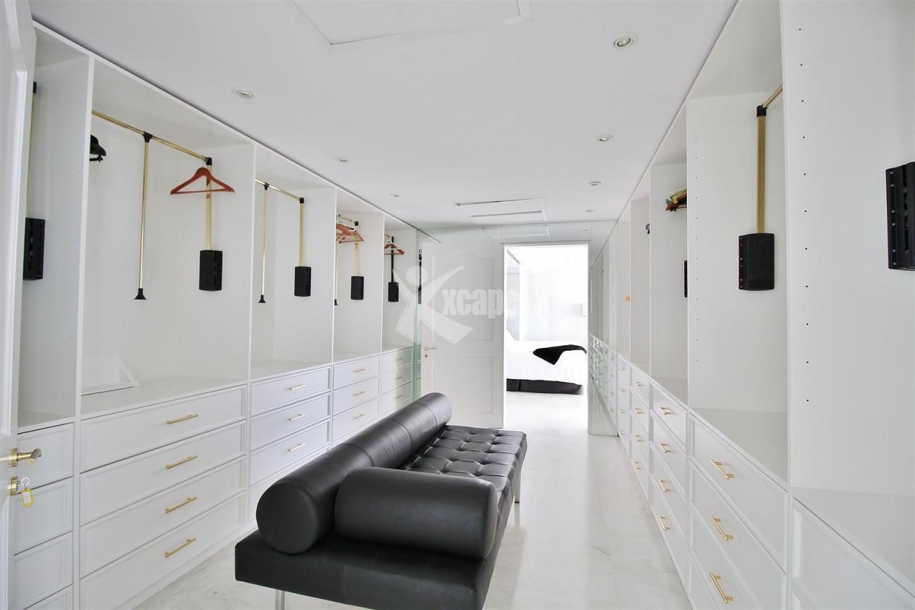V4577 Luxury Contemporary Villa Golden Marbella Mile For Rent (12)