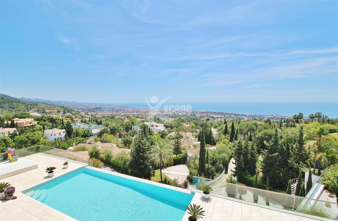 V4577 Luxury Contemporary Villa Golden Marbella Mile For Rent (14)