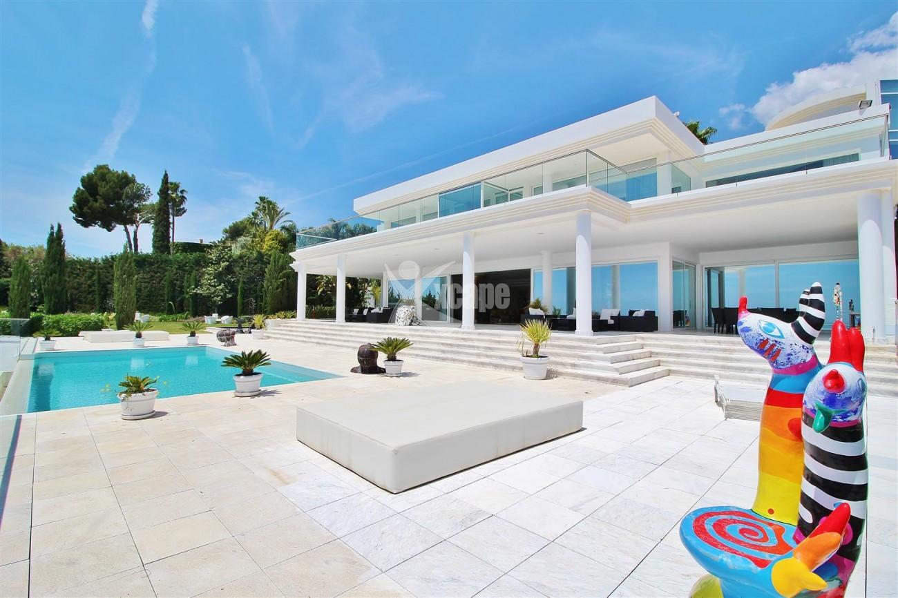 V4577 Luxury Contemporary Villa Golden Marbella Mile For Rent