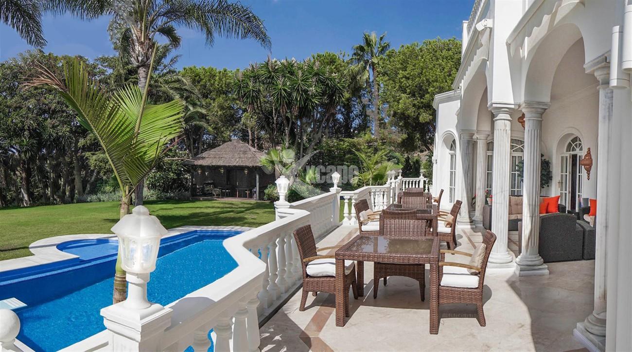 Luxury Villa For Sale Estepona Malaga Spain (20) (Large)