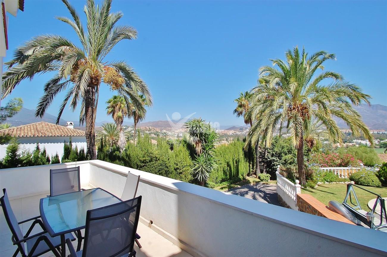 V4913 Villa for sale in Nueva Andalucia Marbella Spain (2) (Large)