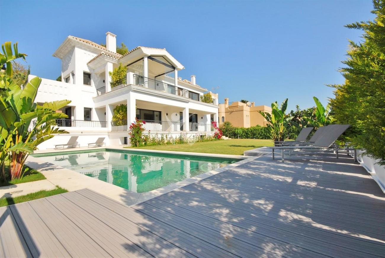V5323 Luxury Villa Nueva Andalucia 01 (Large)