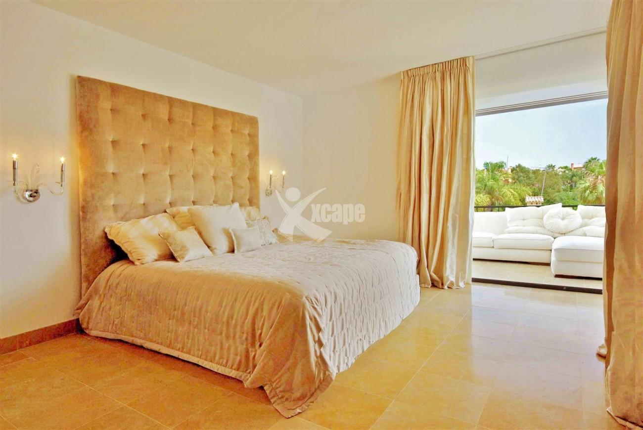 V5323 Luxury villa Nueva Andalucia 011 (Large)