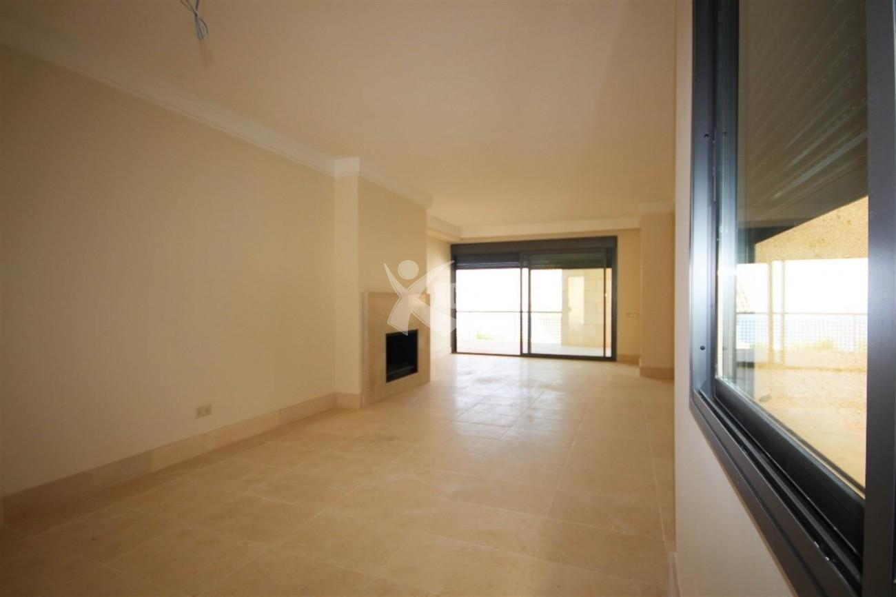 A5423 Luxury apartment Marbella 3 (Large)