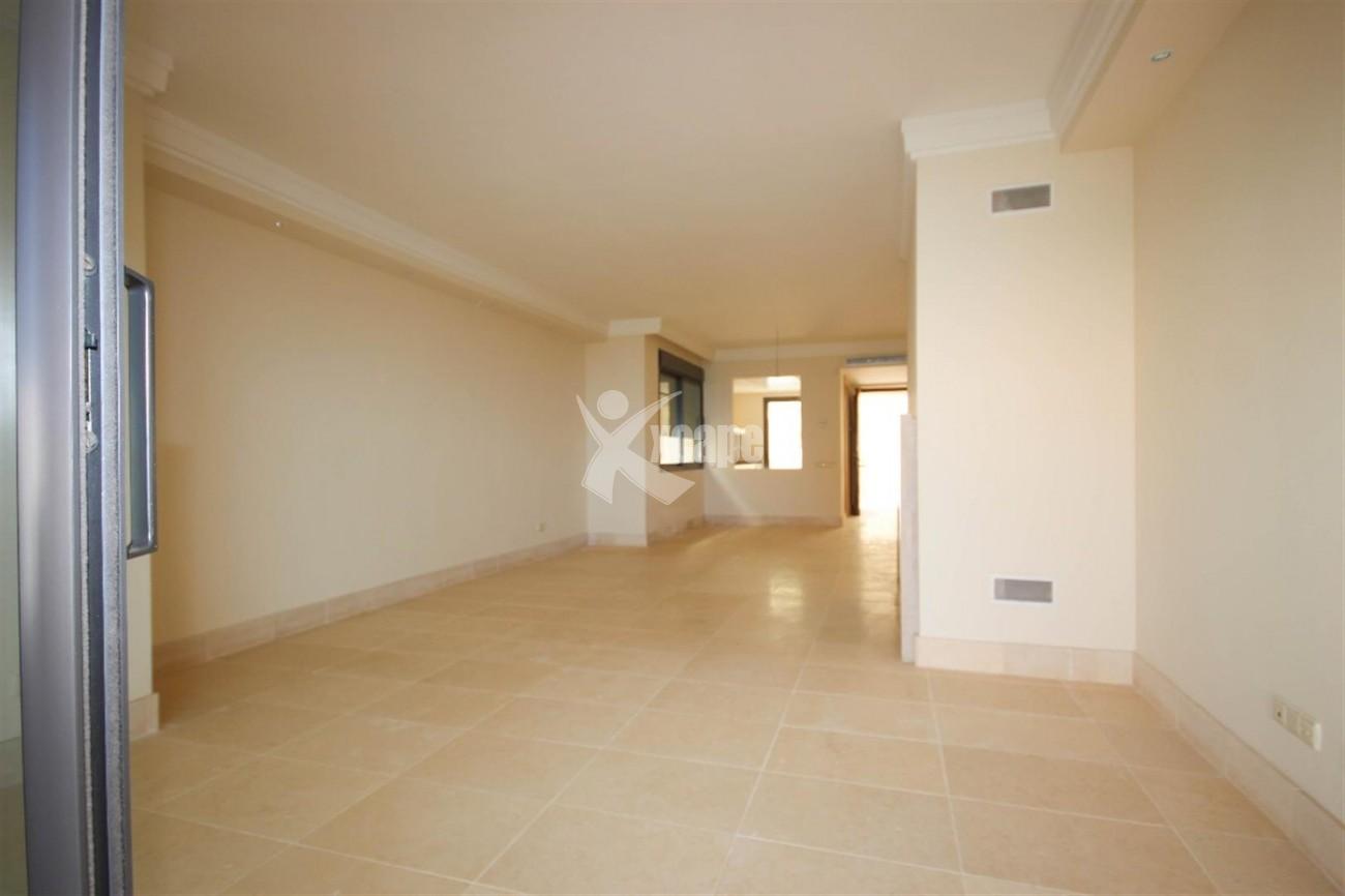 A5423 Luxury apartment Marbella 8 (Large)