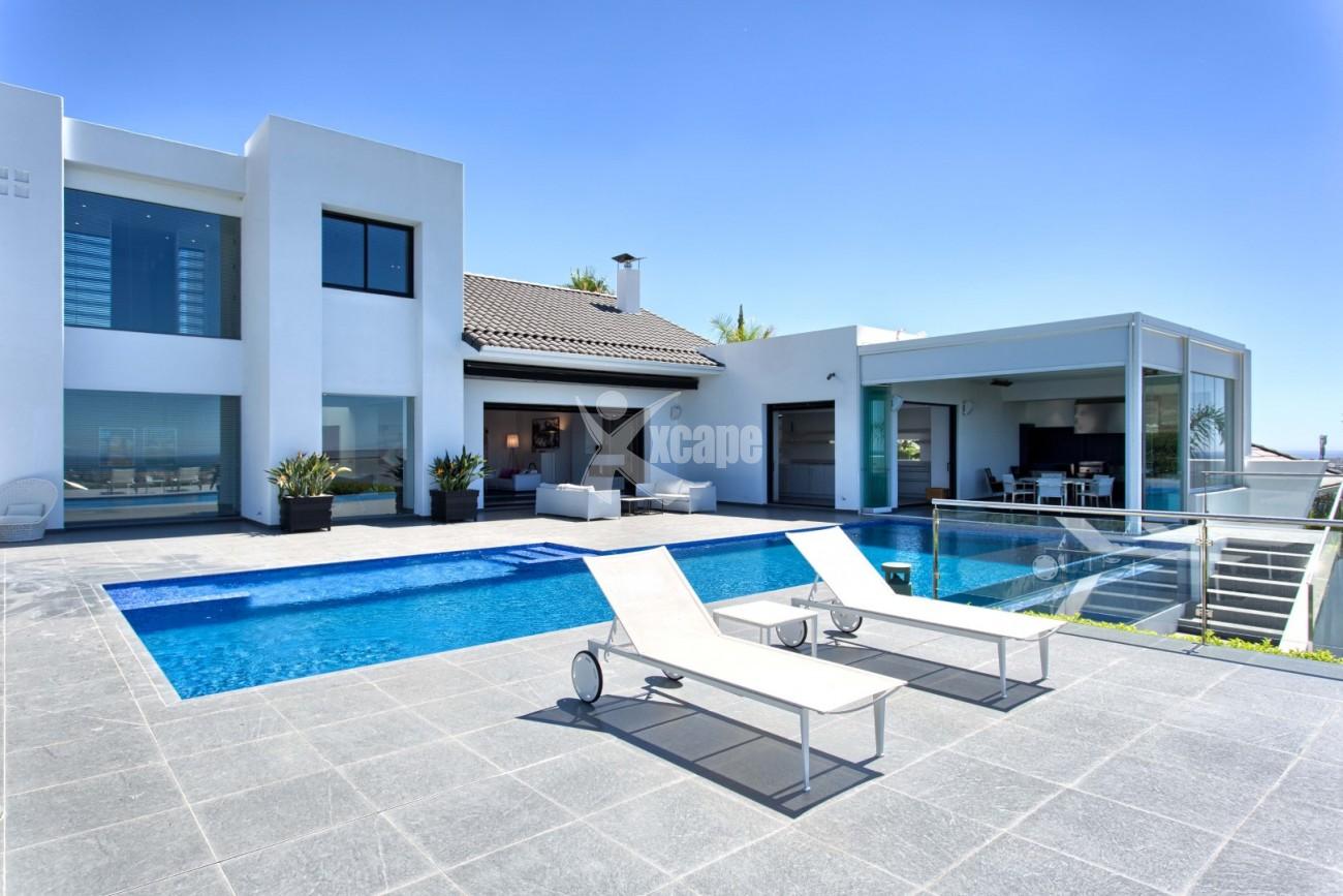 Contemporary Villa with Stunning Views Benahavis (1)