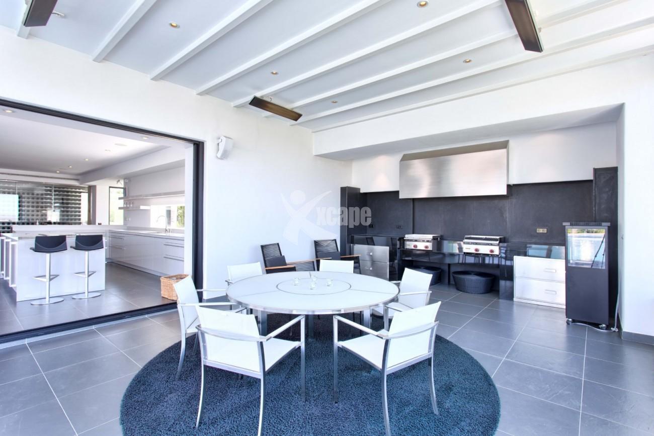 Contemporary Villa with Stunning Views Benahavis (23)