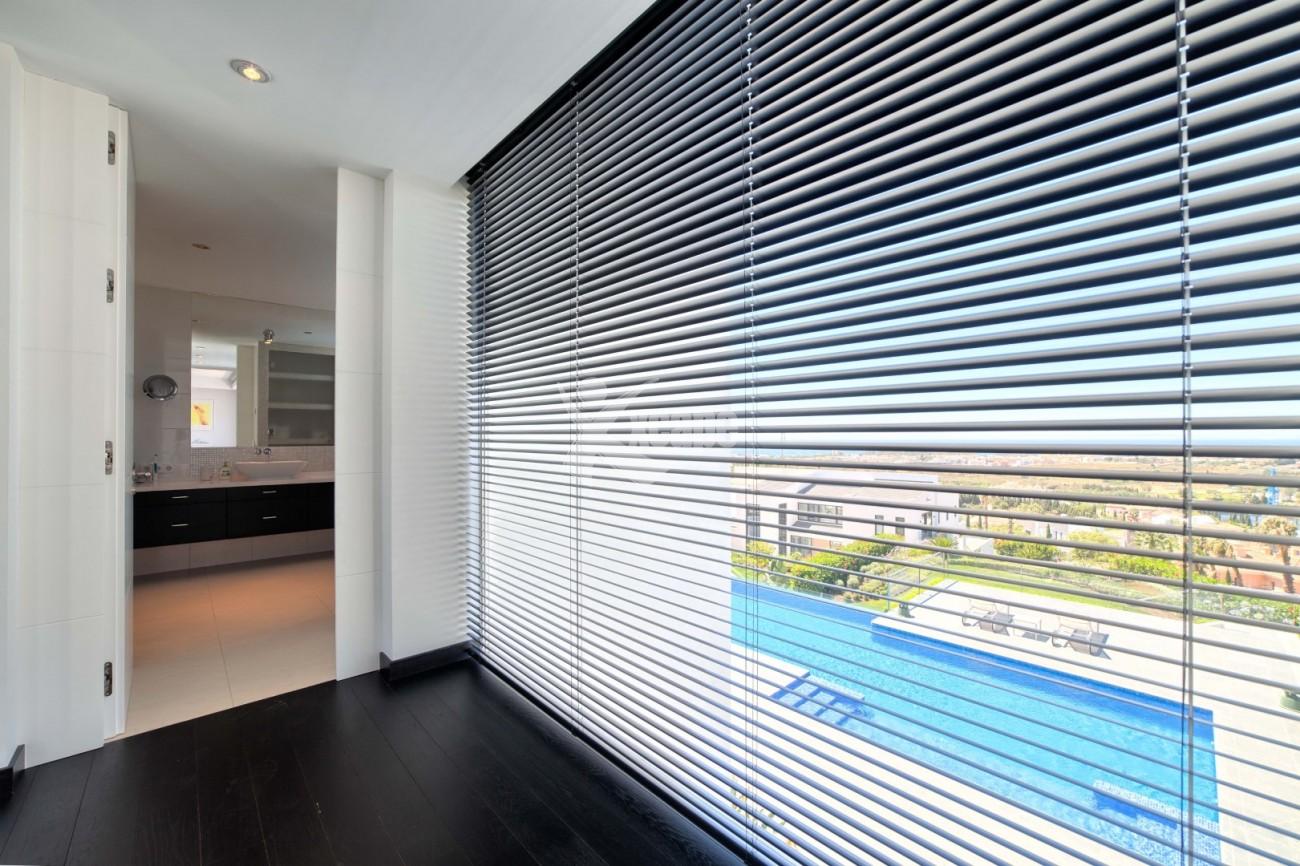 Contemporary Villa with Stunning Views Benahavis (28)