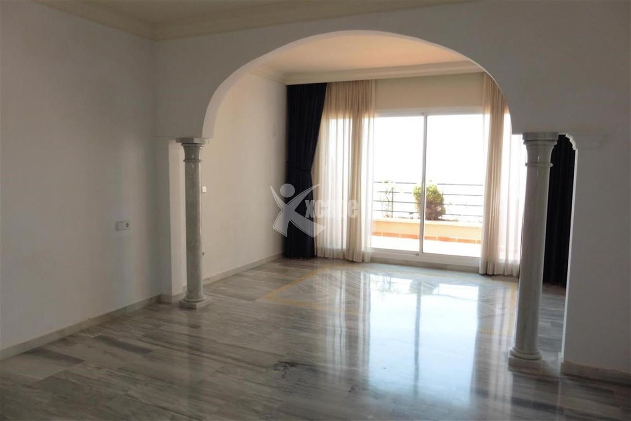 A5520 Apartment Nueva Andalucia 7 (Large)