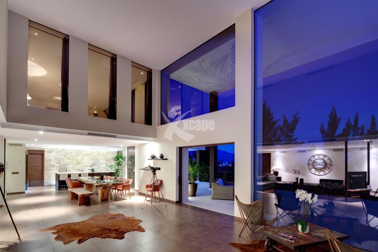 Luxury Contemporary Villa for sale Benahavis Spain (5) (Large)