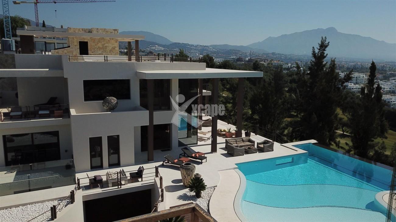 Luxury Contemporary Villa for sale Benahavis Spain (14) (Large)