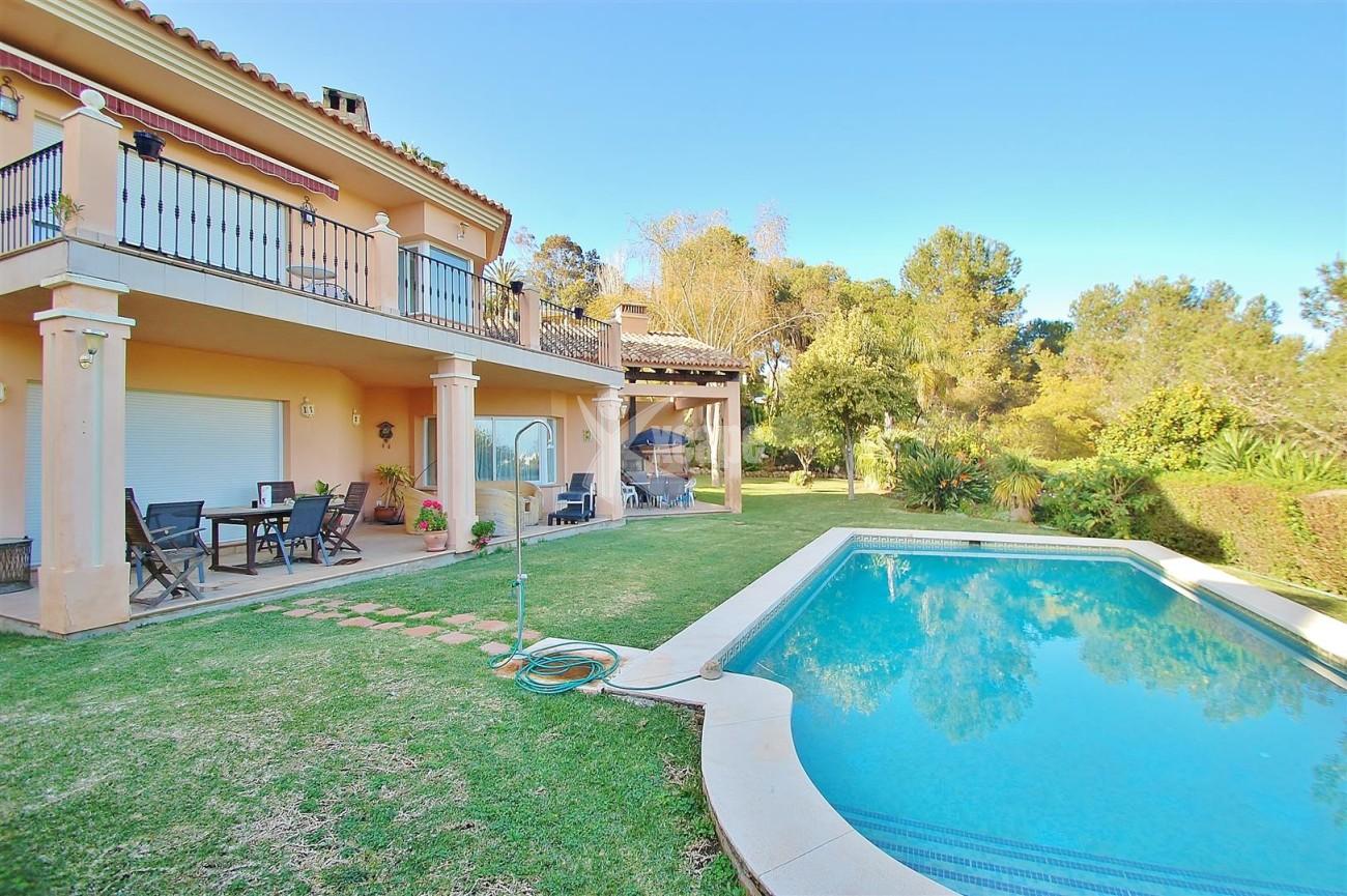 Villa East Marbella For Sale Spain (2) (Large)