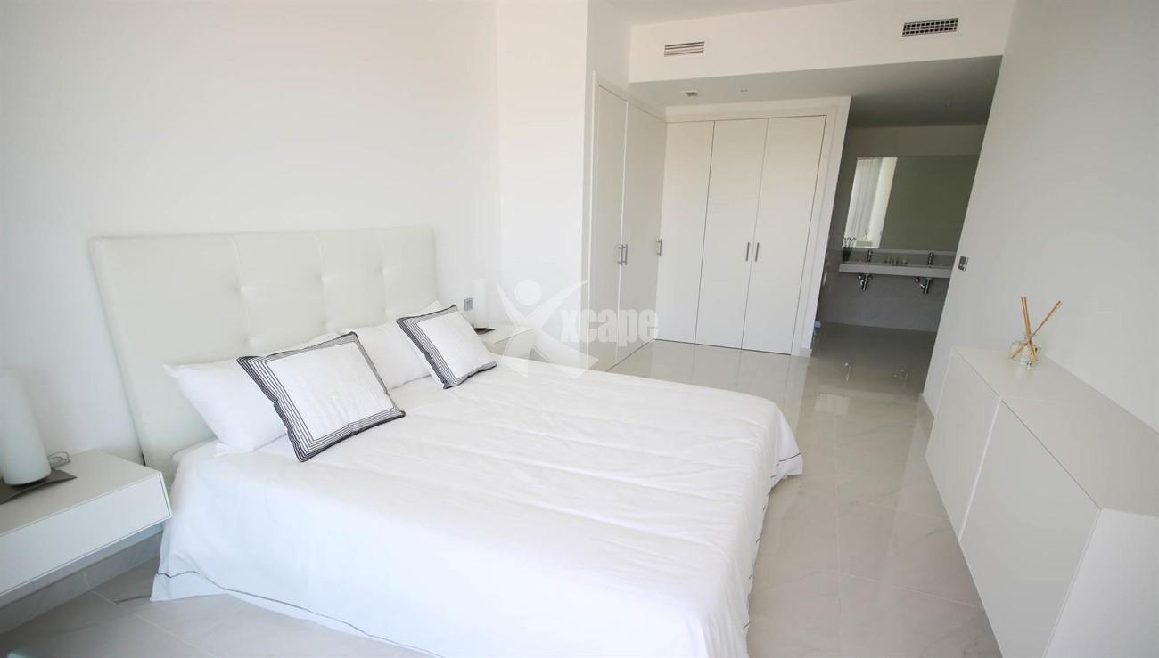 New Contemporary style apartments for sale in Estepona Spain (9) (Large)