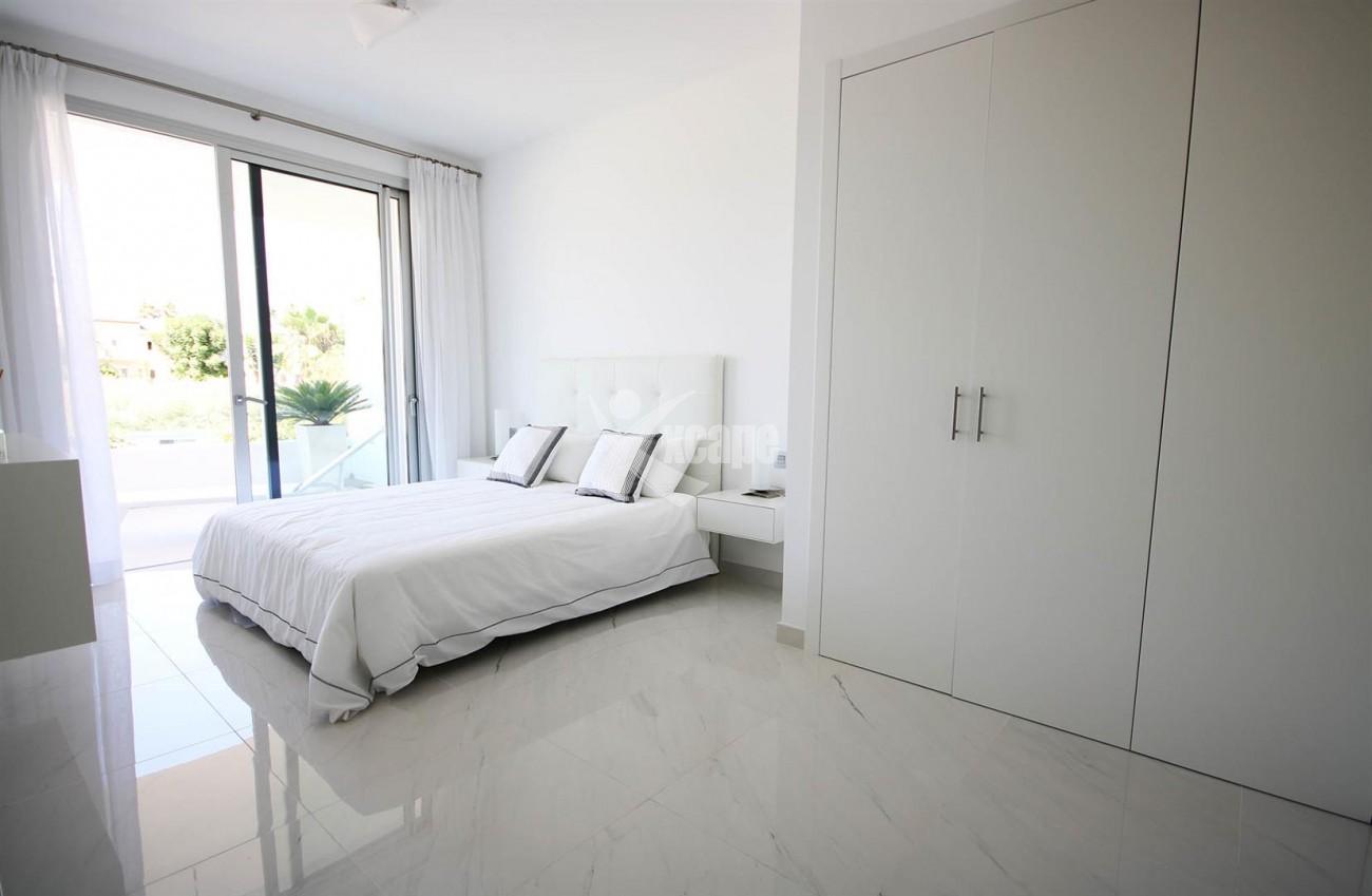 New Contemporary style apartments for sale in Estepona Spain (10) (Large)
