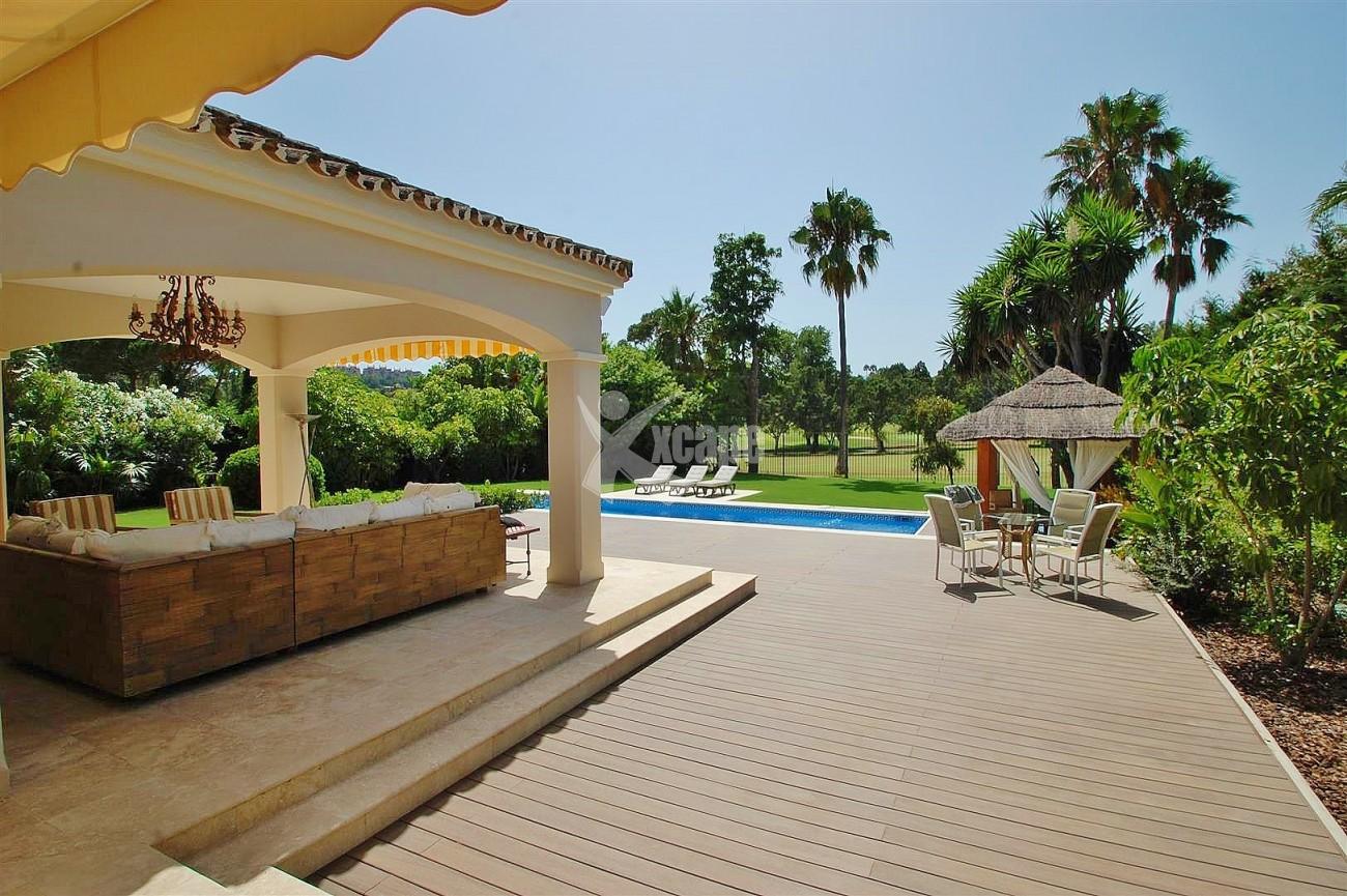 V5664 Frontline Golf Villa for sale Nueva Andalucia Marbella Spain (13)