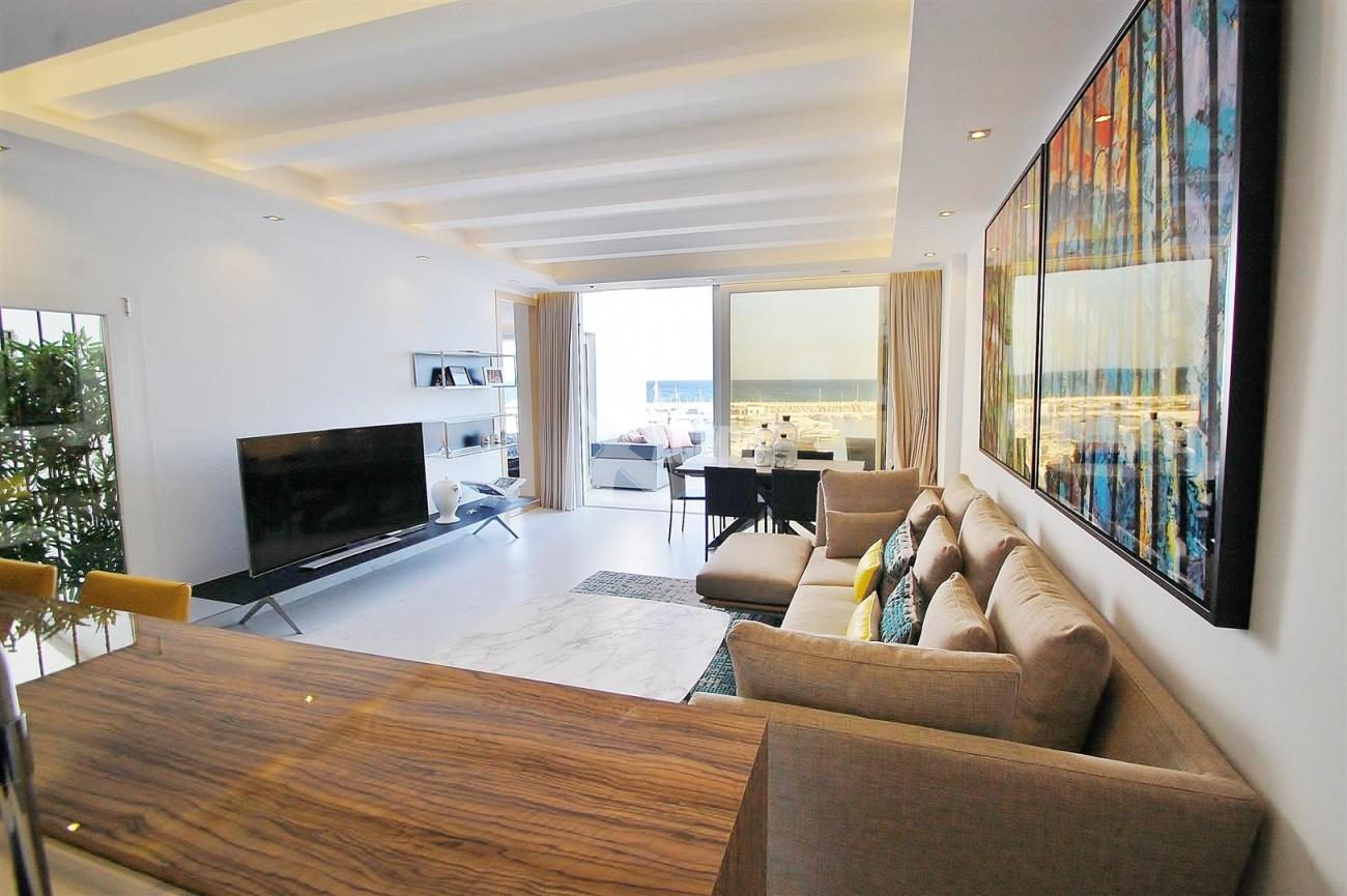 A5686 Frontline Puerto Banus Apartment for sale Marbella Spain (6)