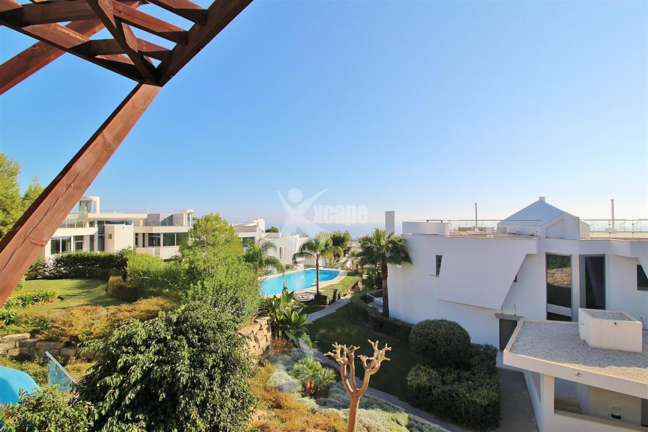 Luxury Contemporary Townhouse for sale Marbella Golden Mile Spain (10) (Large)