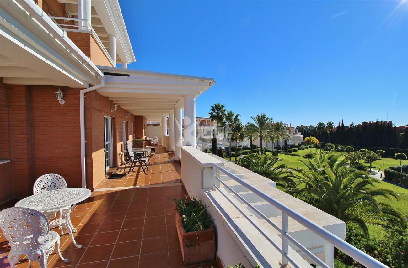 Penthouse Duplex for sale Estepona Marbella Spain (31) (Large)