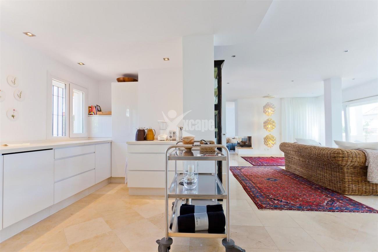 Luxury Villa for sale East Marbella Spain (11) (Large)