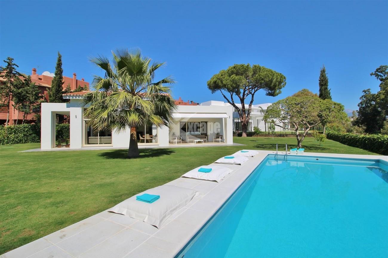 Beachside villa for rent close to Puerto Banus (19) (Large)