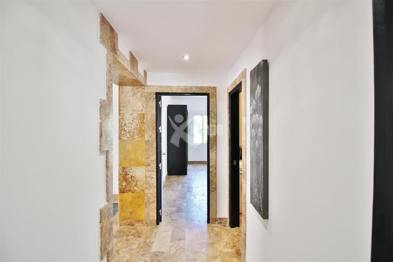 Elegant Apartment for rent Puerto Banus Marbella Spain (17) (Large)