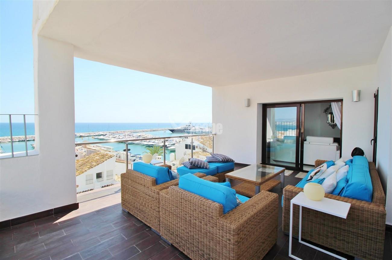 Luxury Modern Style Apartment for sale Puerto Banus Marbella Spain (49) (Large)