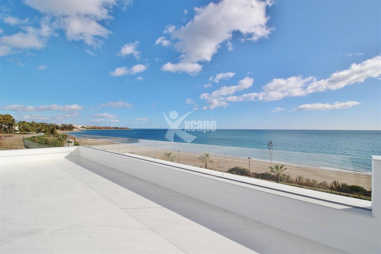 Beachfront luxury Apartments for sale Marbella Spain (27) (Large)