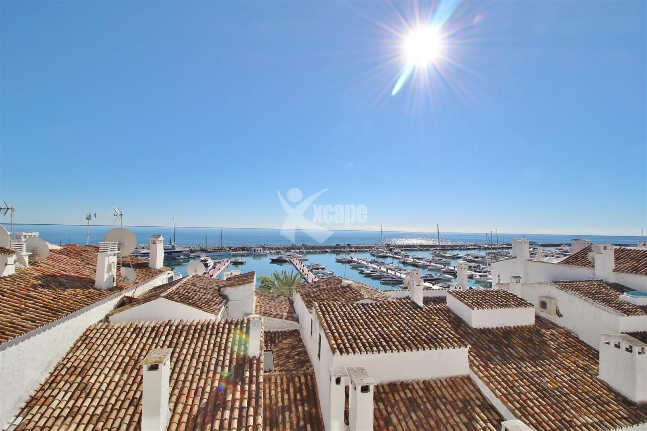 Beautiful apartment for sale Puerto Banus Marbella Spain (2) (Large)