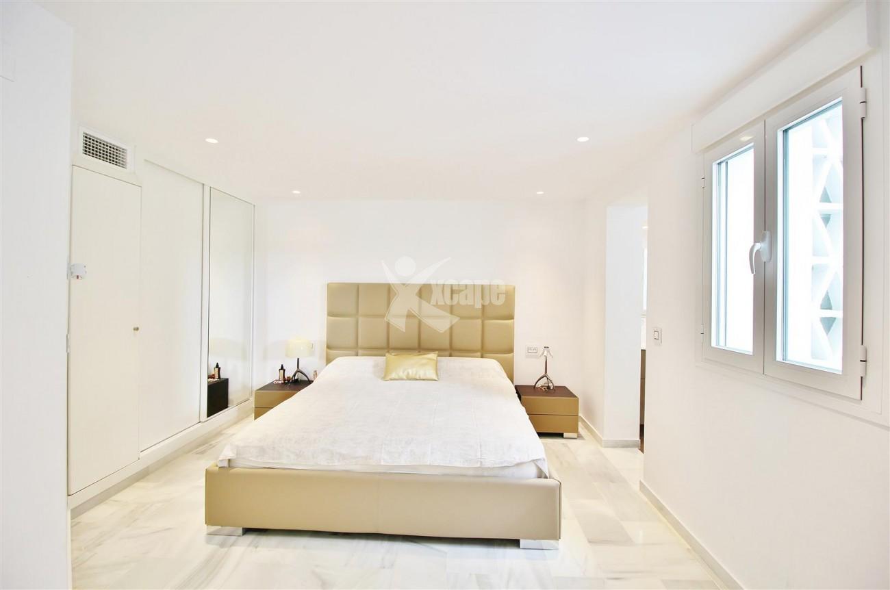 Beautiful apartment for sale Puerto Banus Marbella Spain (30) (Large)
