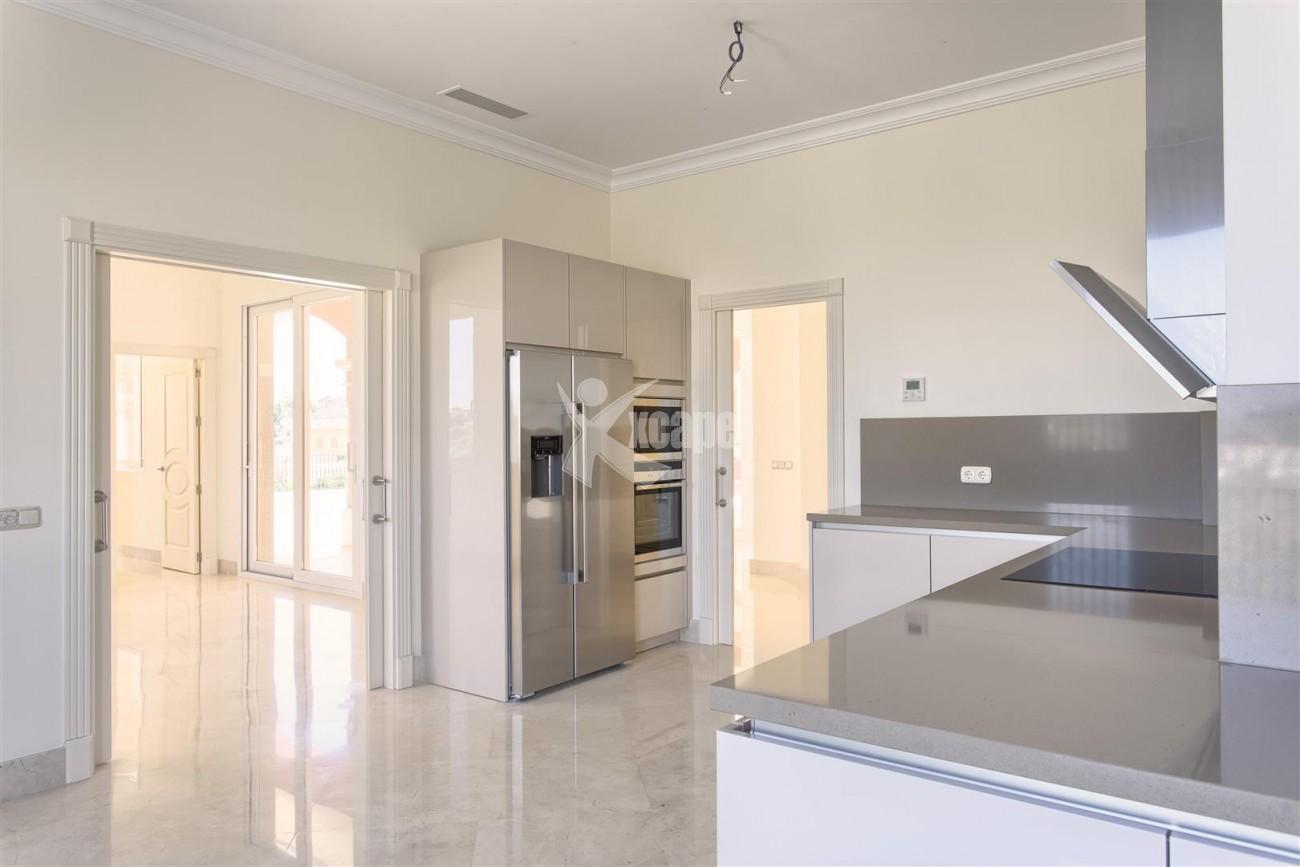 Luxury Mansion for sale in Benahavis Spain (17) (Large)