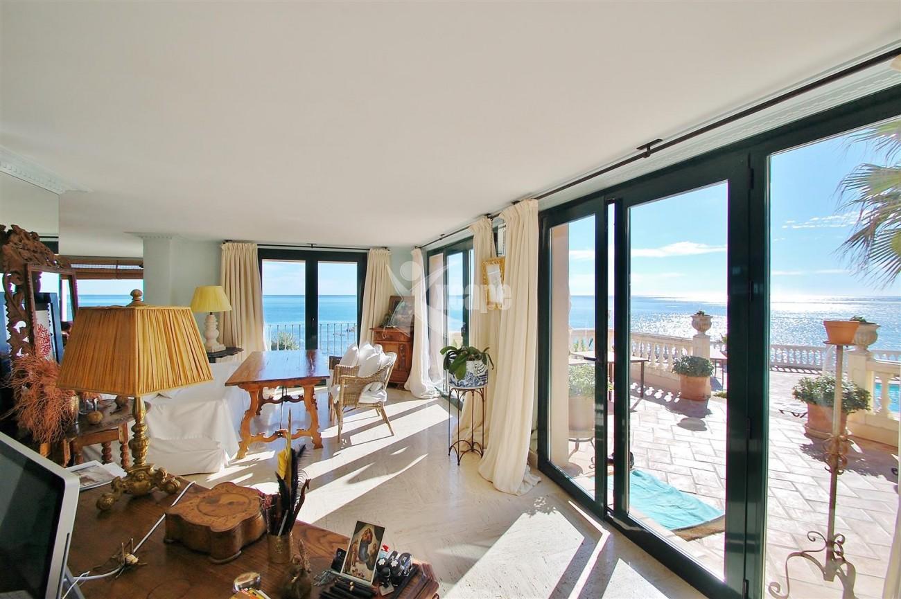 Beachfront villa for sale Mijas Costa Spain (13) (Large)