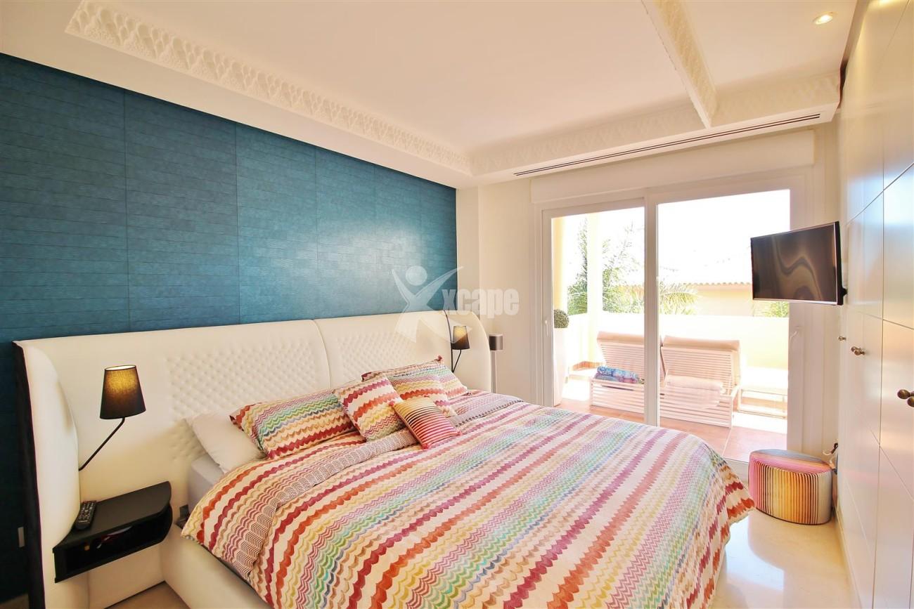 Elegant apartment for sale in Nueva Andalucia Marbella Spain (9) (Large)