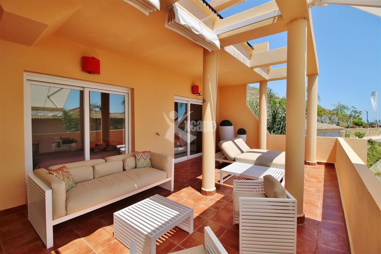 Elegant apartment for sale in Nueva Andalucia Marbella Spain (20) (Large)