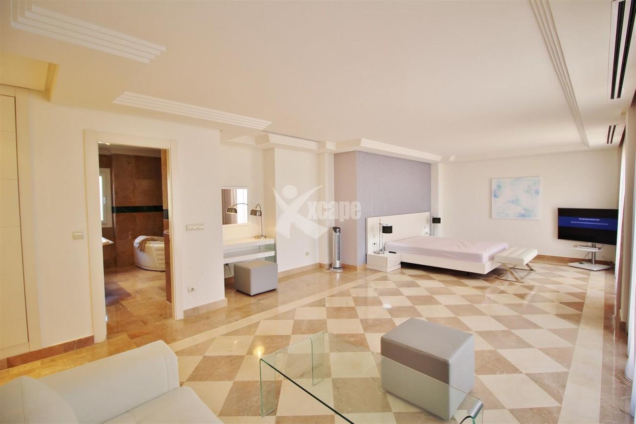 Beautiful 2 Beds Penthouse Duplex for rent Nueva Andalucia Marbella Spain (23) (Large)