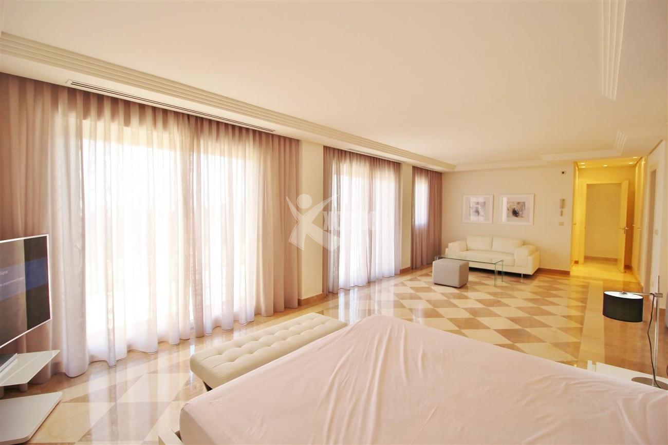 Beautiful 2 Beds Penthouse Duplex for rent Nueva Andalucia Marbella Spain (25) (Large)