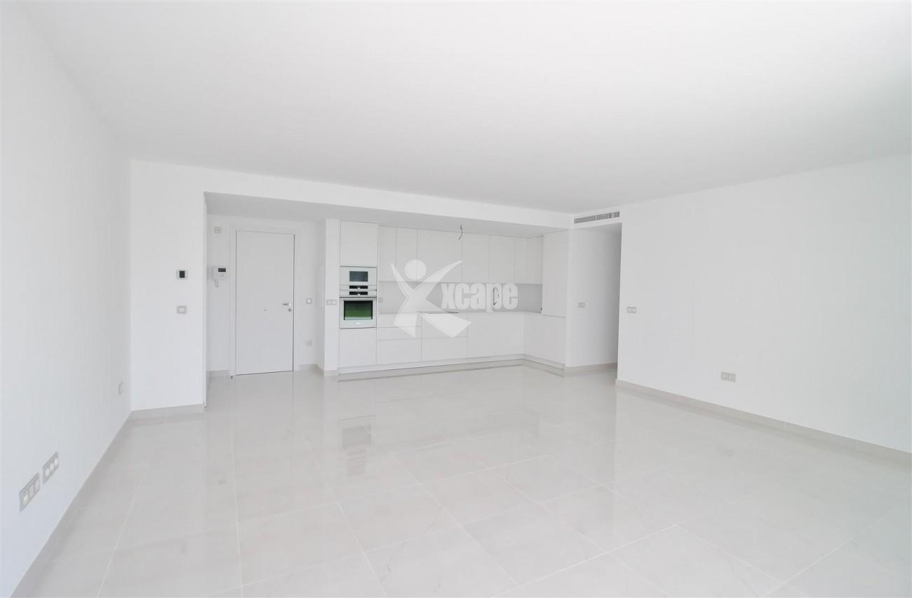 New Contemporary Apartment for sale Estepona Spain (16) (Large)