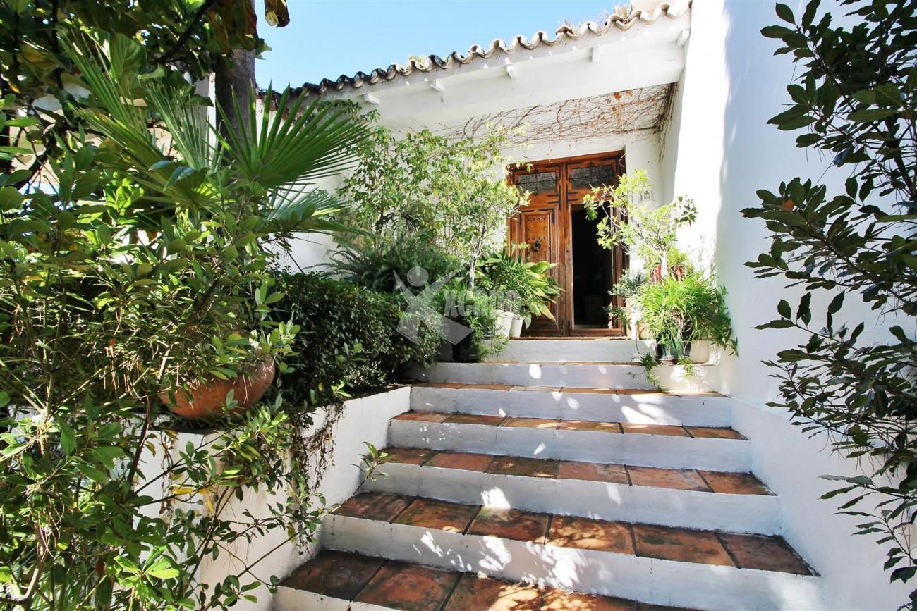 Villa for sale close to Puerto Banus Spain (34) (Large)