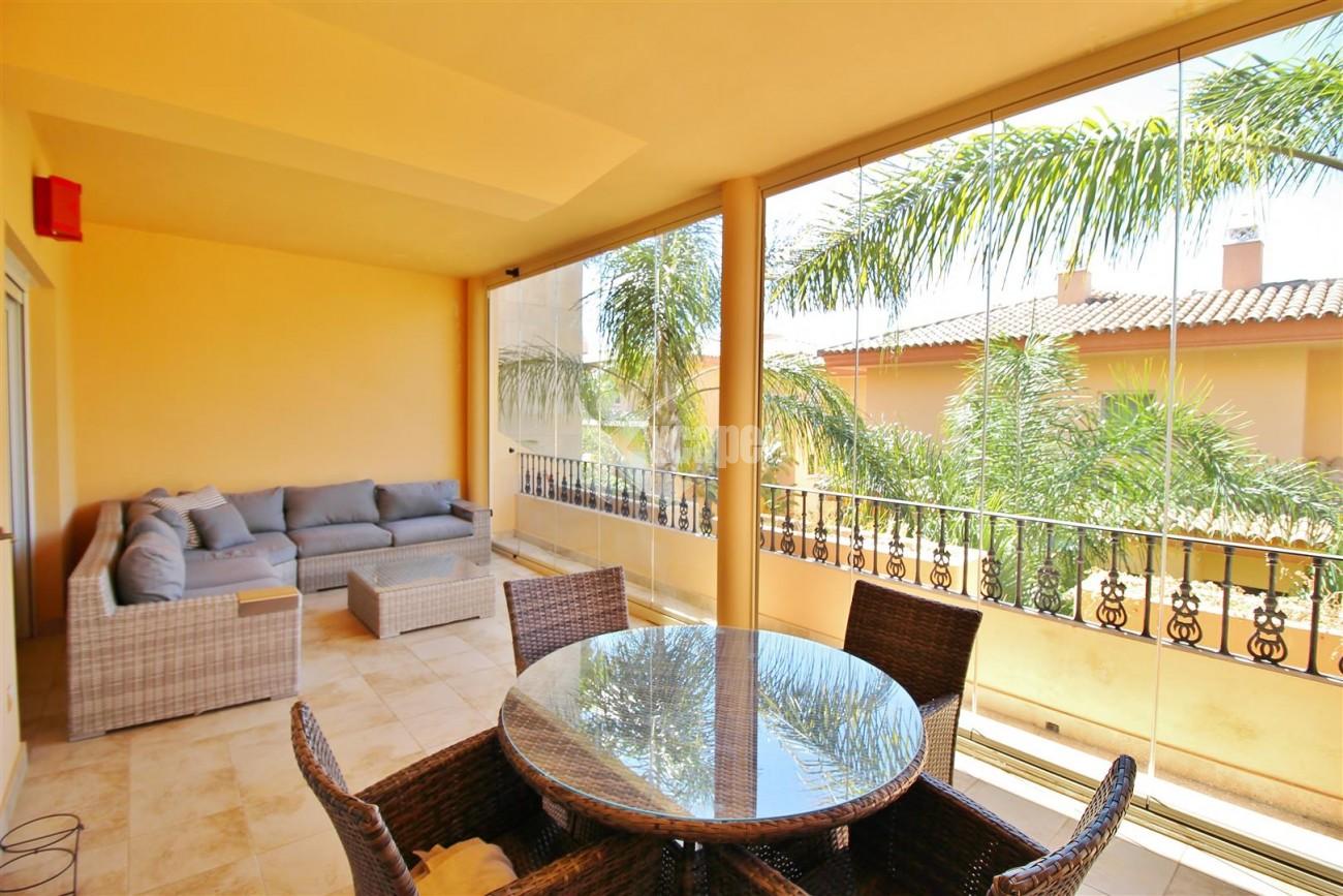 Luxury One Bedroom Apartment for sale Nueva Andalucia Marbella Spain (6) (Large)