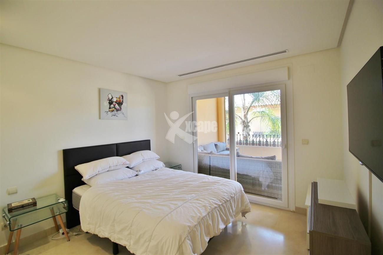 Luxury One Bedroom Apartment for sale Nueva Andalucia Marbella Spain (8) (Large)