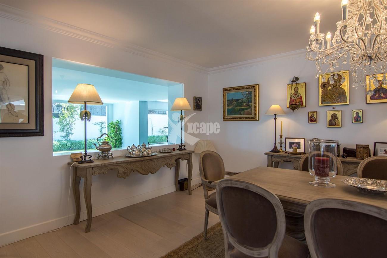 Luxury Villa for sale Marbella Golden Mile Spain (41) (Large)