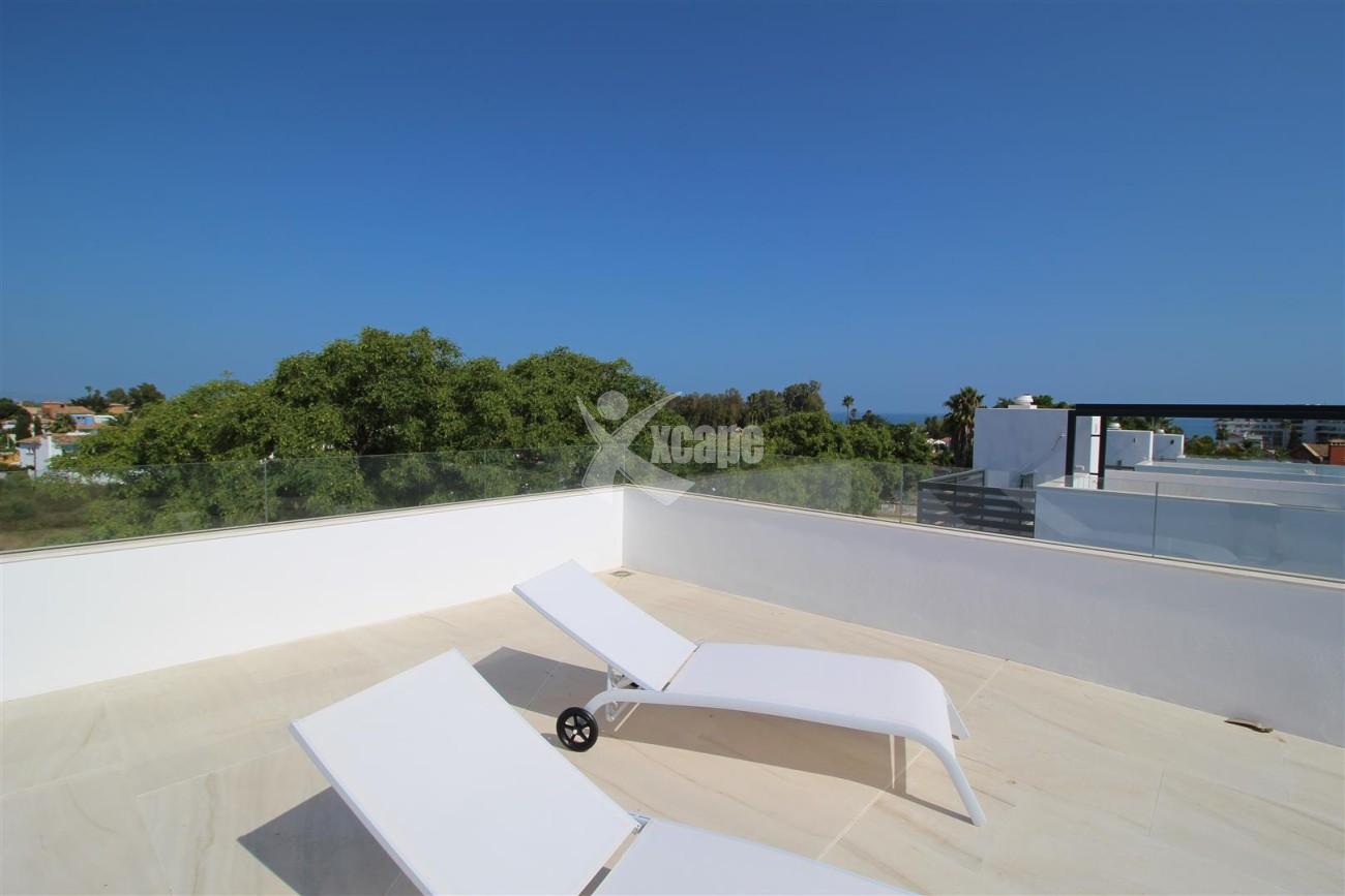 Contemporary villa for sale San Pedro Marbella Spain (21) (Large)
